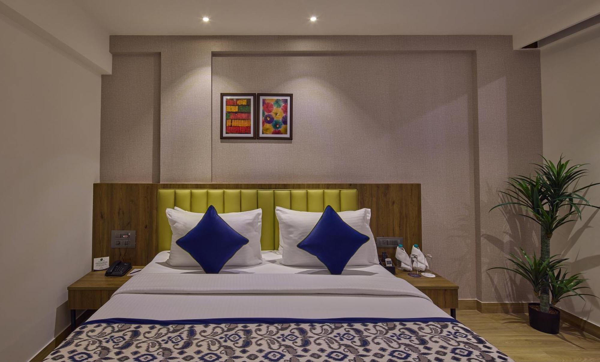 Grand Continent Hebbal A Sarovar Portico Affiliate Hotel Bangalore Exterior photo