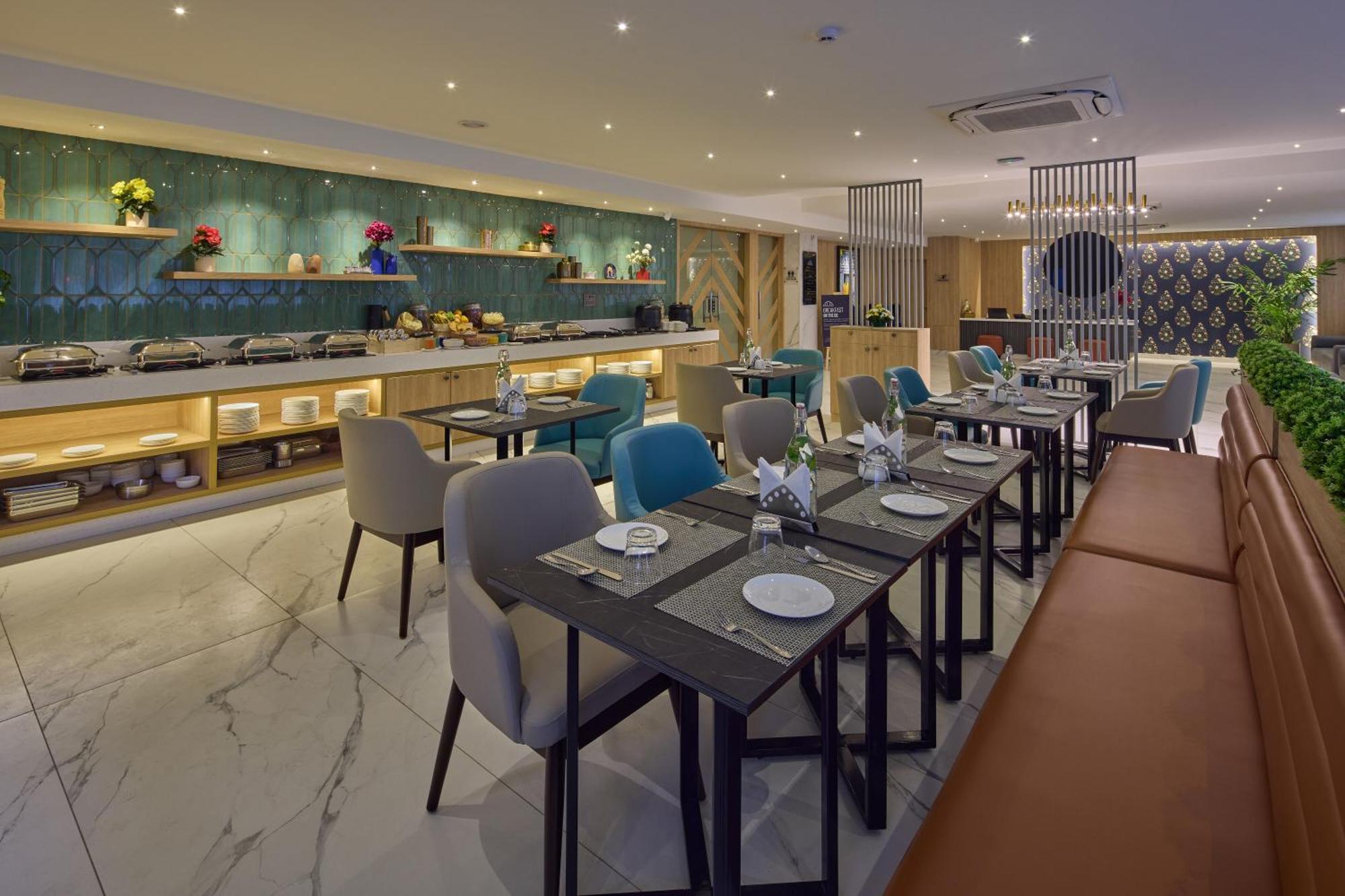 Grand Continent Hebbal A Sarovar Portico Affiliate Hotel Bangalore Exterior photo
