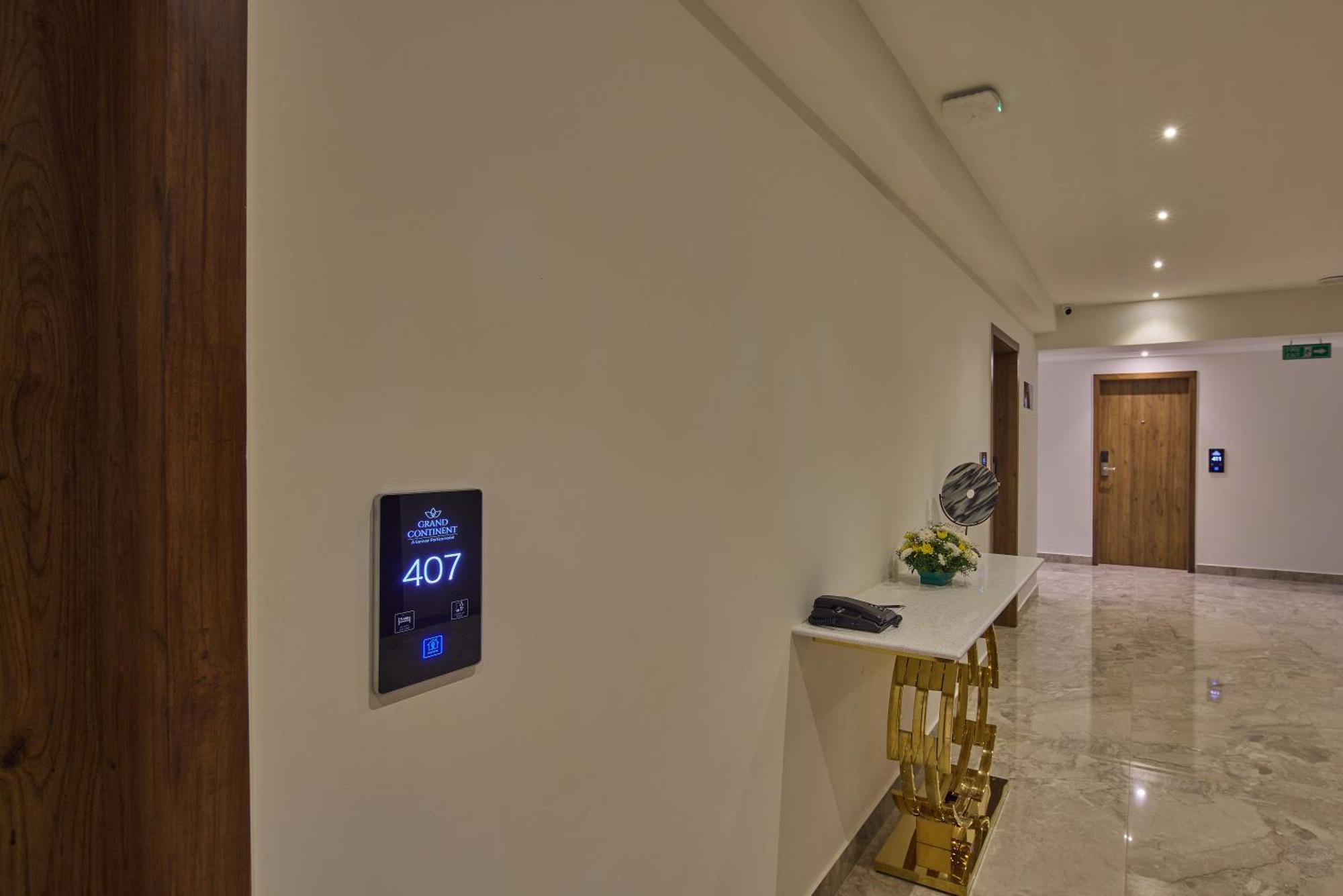 Grand Continent Hebbal A Sarovar Portico Affiliate Hotel Bangalore Exterior photo