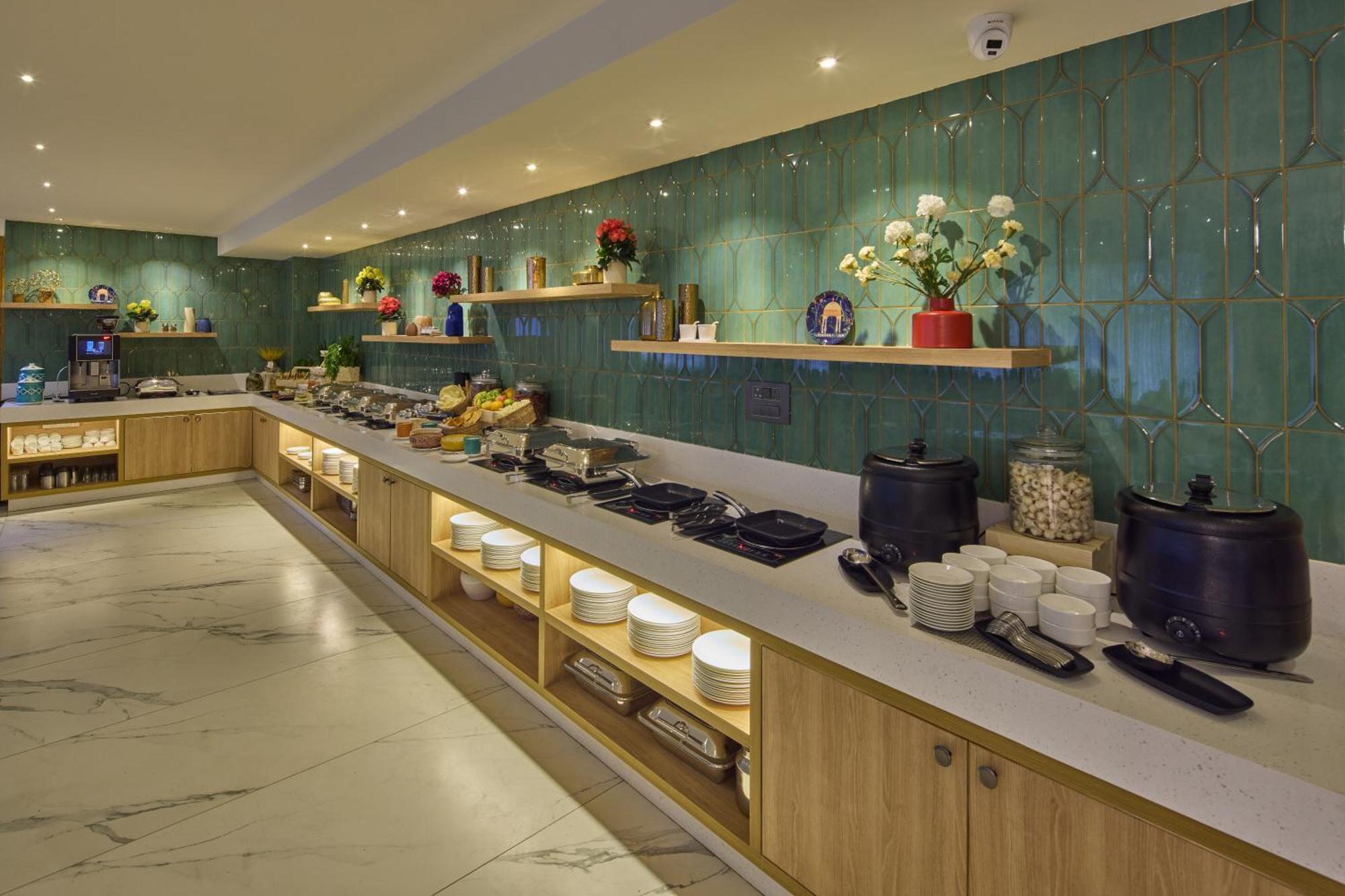 Grand Continent Hebbal A Sarovar Portico Affiliate Hotel Bangalore Exterior photo
