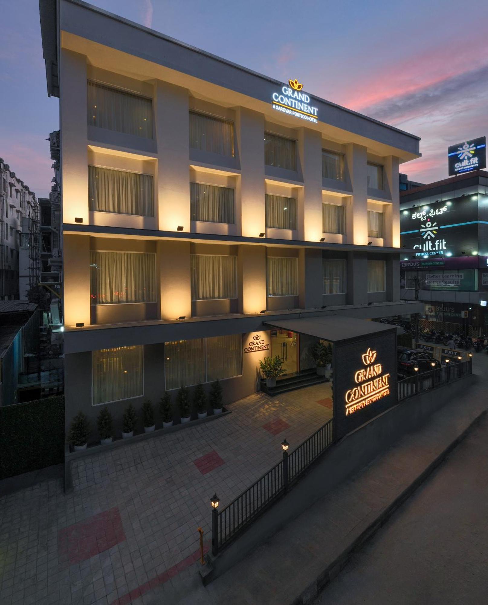 Grand Continent Hebbal A Sarovar Portico Affiliate Hotel Bangalore Exterior photo